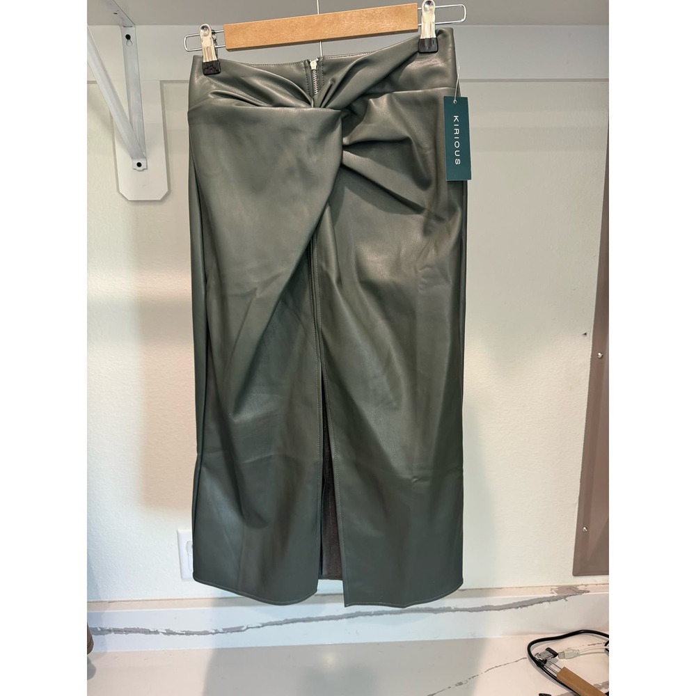 NWT Kirious Women's Green Faux Leather Skirt Size Medium